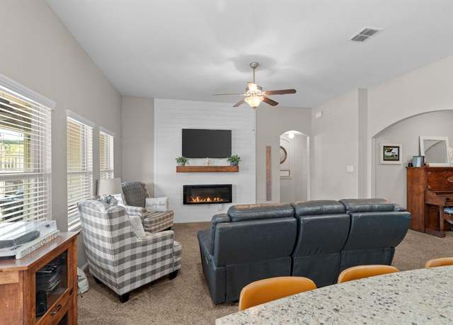 Property at 14605 Sundog Way, Fort Worth, TX 76052, 4 beds, 2.5 baths