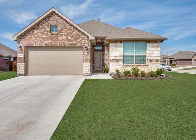 Property at 4131 Reese Ln, Krum, TX 76249, 4 beds, 2 baths