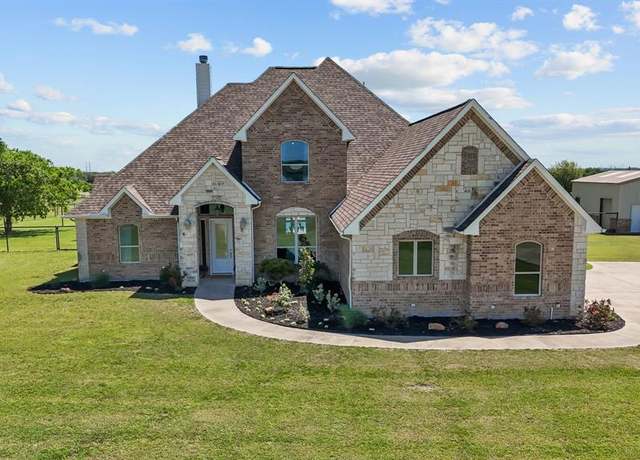 Property at 100 Wapiti Dr, Azle, TX 76020, 5 beds, 4 baths