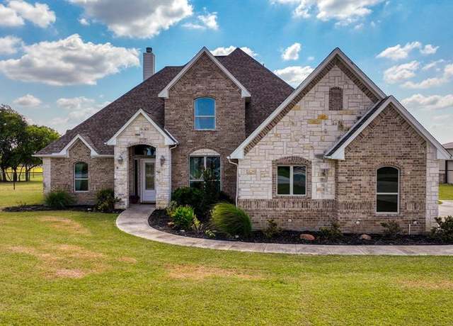 Property at 100 Wapiti Dr, Azle, TX 76020, 5 beds, 4 baths
