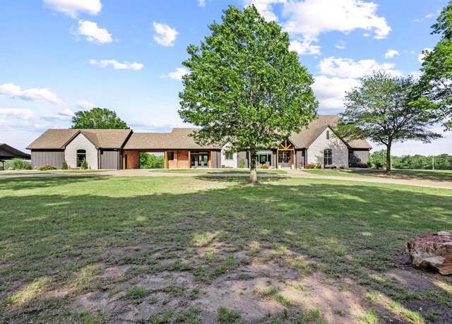 Property at 5000 Stillhouse Rd, Paris, TX 75462, 4 beds, 4.5 baths