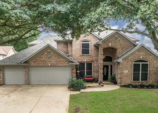 Property at 2721 Thistlewood Ct, Flower Mound, TX 75022, 5 beds, 4 baths