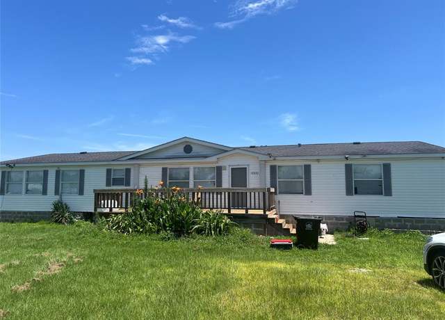 Property at 12233 County Road 2128, Whitehouse, TX 75791, 4 beds, 2 baths