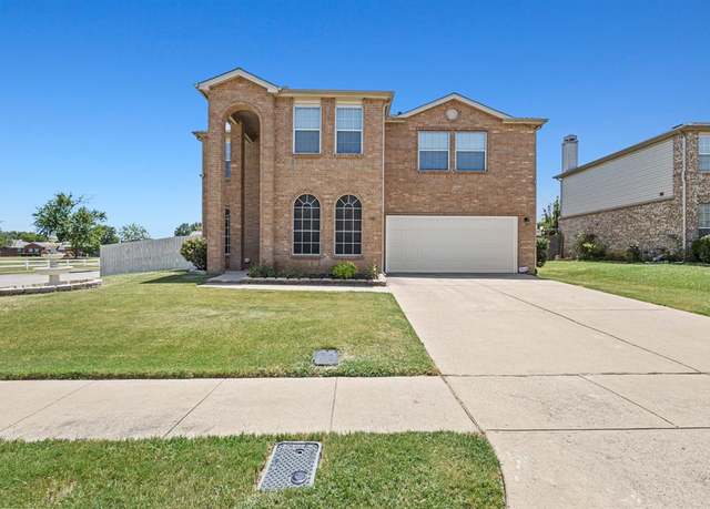 Property at 900 Carthage Way, Arlington, TX 76017, 4 beds, 2.5 baths