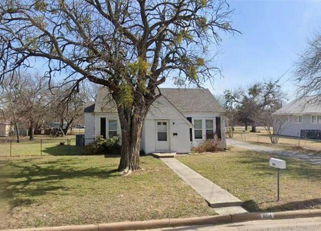 Property at 804 N Church St, Decatur, TX 76234, 2 beds, 1 bath