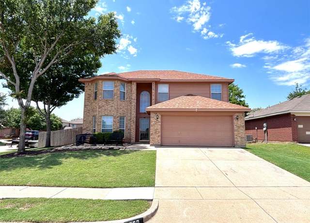 Property at 700 Hummingbird Trl, Saginaw, TX 76131, 4 beds, 2.5 baths