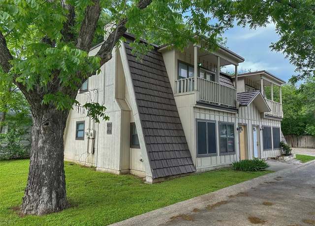 Property at 500 Mimosa St, Irving, TX 75061, 4 beds, 4 baths