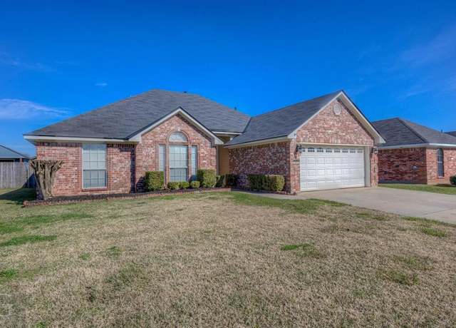 Property at 5845 Bluebonnett Dr, Bossier City, LA 71112, 3 beds, 2 baths