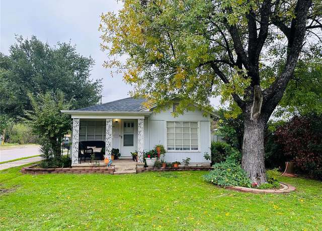 Photo of 5840 Goodman Ave, Fort Worth, TX 76107