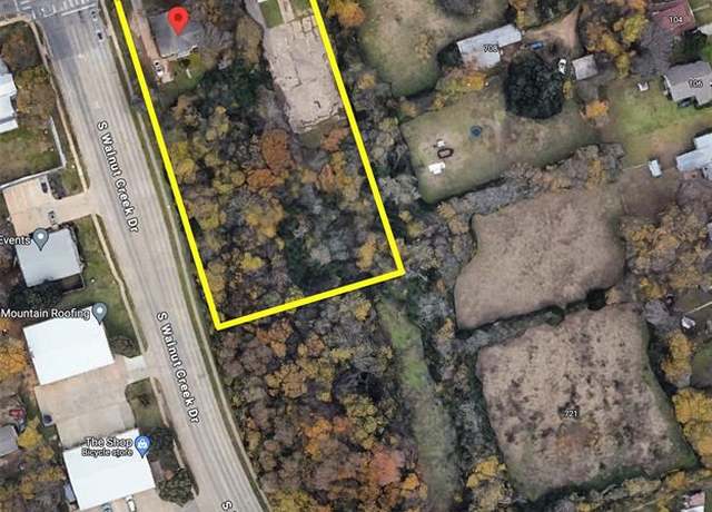 Property at 700 E Broad St, Mansfield, TX 76063