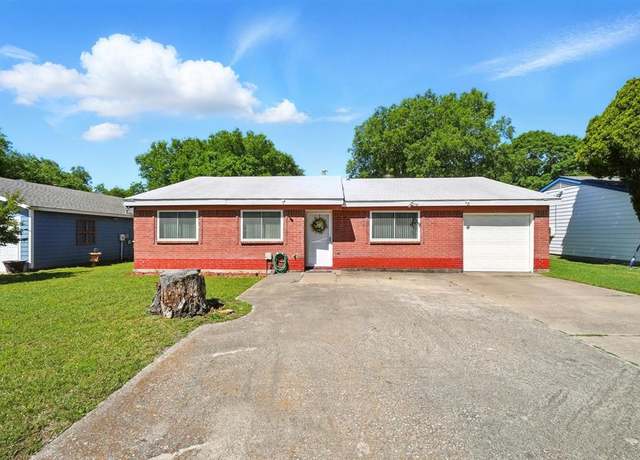 Property at 7908 Natalie Dr, Fort Worth, TX 76134, 3 beds, 2 baths
