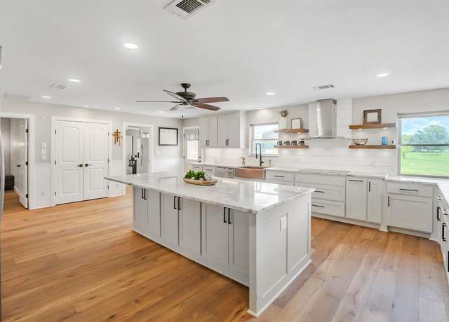 Property at 397 Rs County Road 4452, Point, TX 75472, 4 beds, 3 baths