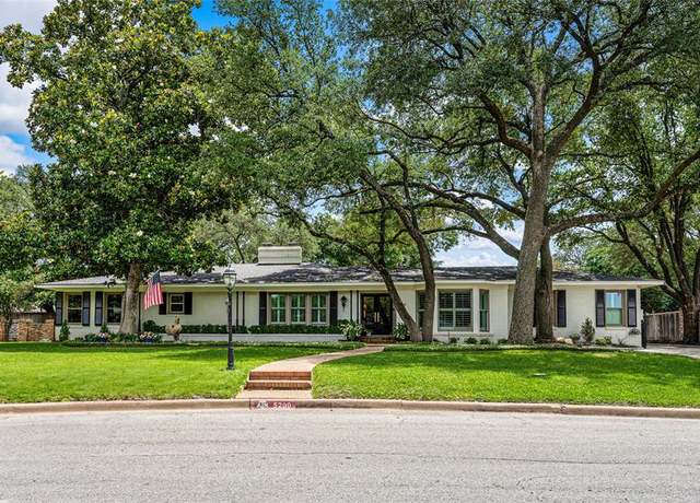 Property at 5200 Lockwood Dr, Waco, TX 76710, 3 beds, 3 baths