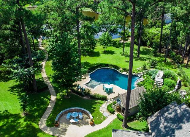 Property at 8650 Toler Pt, Larue, TX 75770, 4 beds, 3.5 baths