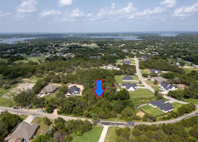 Property at 4013 Ponca Dr, Granbury, TX 76048