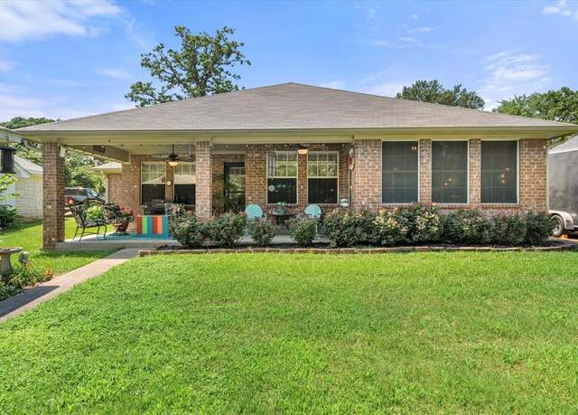 Property at 152 Guadalupe Dr, Gun Barrel City, TX 75156, 3 beds, 2 baths