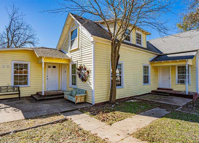 Property at 125 W Mesquite St, Dublin, TX 76446, 5 beds, 3 baths