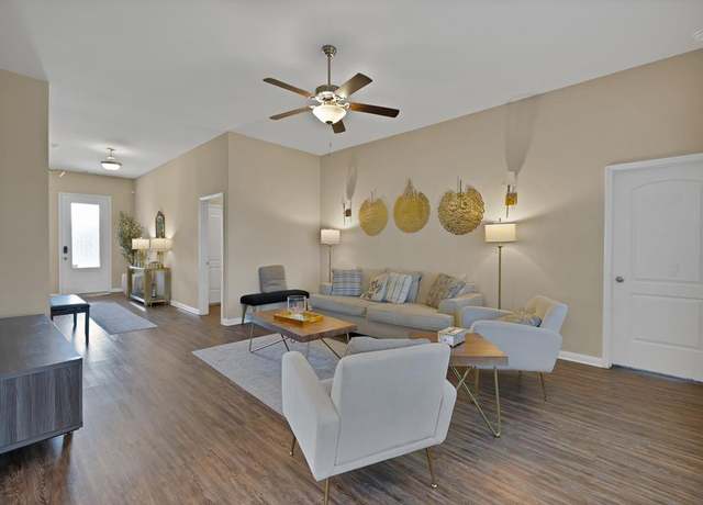 Property at 5201 Beaver Creek Ave, Denton, TX 76207, 3 beds, 2 baths