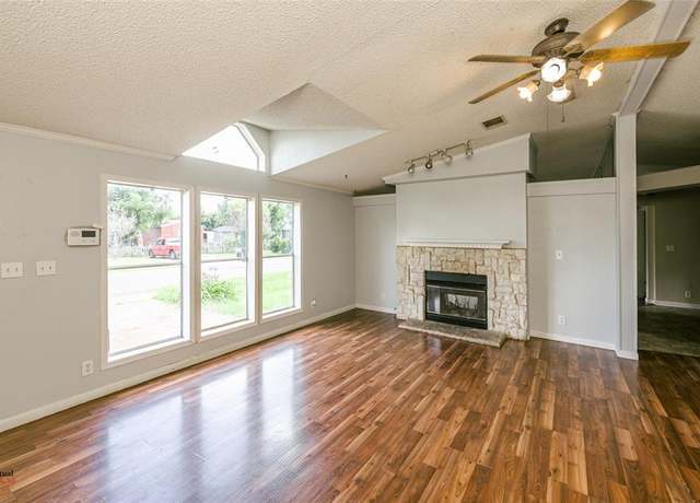 Property at 5233 Timothy Trl, Bossier City, LA 71111, 4 beds, 3 baths