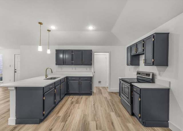 Property at 2523 Whitehurst Dr, Fort Worth, TX 76133, 3 beds, 2 baths