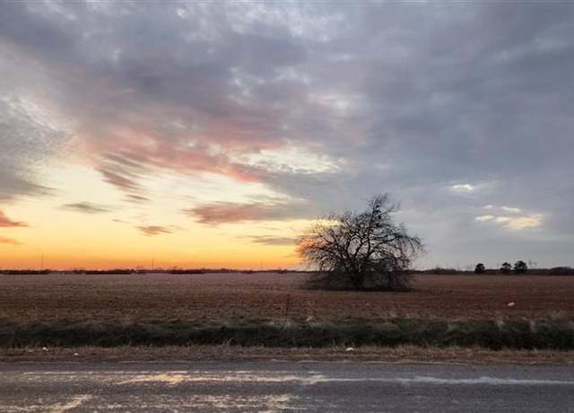 Property at 610 N Beverly Dr, Wichita Falls, TX 76306