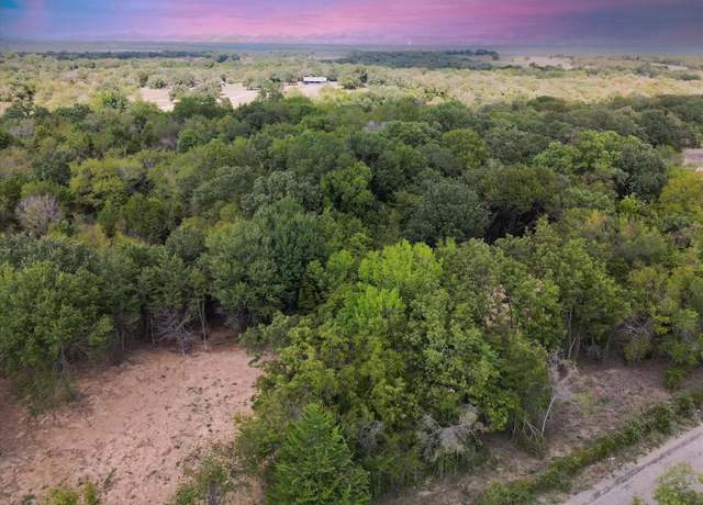Property at 4 Slate Rock Rd, Ennis, TX 75119