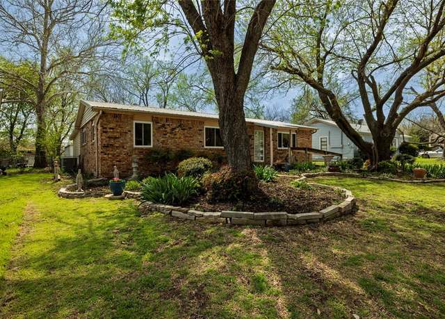 Property at 610 Walter Rd, Gainesville, TX 76240, 3 beds, 2 baths