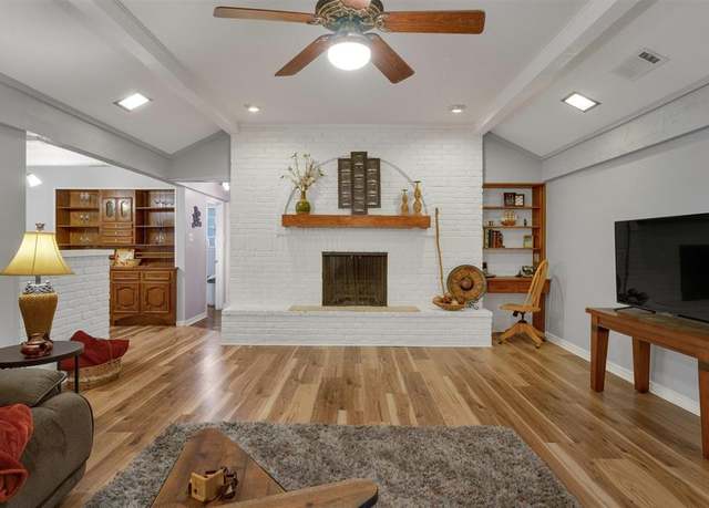 Property at 5125 Ashbrook Rd, Dallas, TX 75227, 3 beds, 2 baths