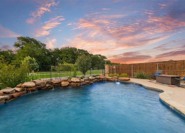 Property at 406 Oakcrest Dr, Justin, TX 76247, 4 beds, 3 baths