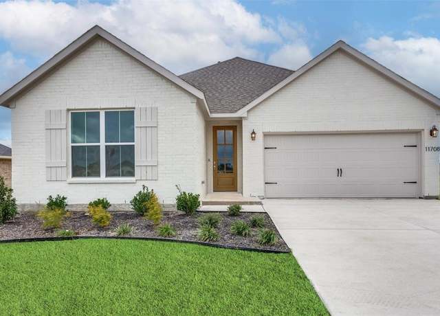 Property at 11708 Blackfoot Ct, Godley, TX 76044, 3 beds, 2 baths
