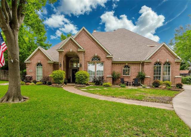 Property at 504 Glenbrook Ct, Southlake, TX 76092, 4 beds, 3 baths