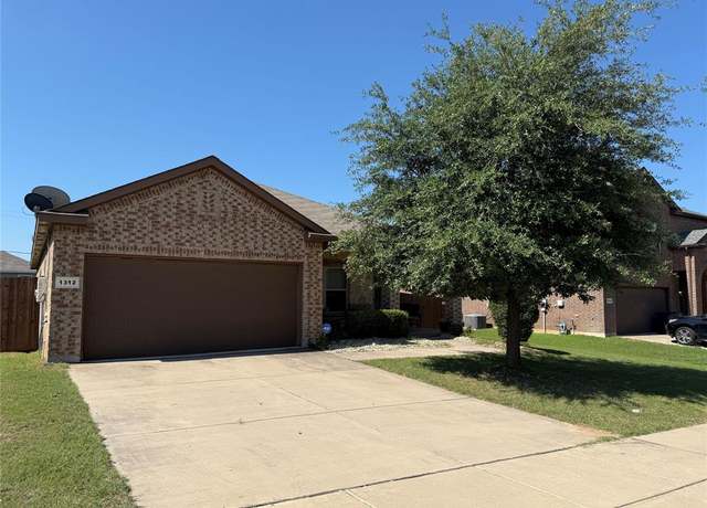 Property at 1312 Glenwood Dr, Azle, TX 76020, 4 beds, 2 baths