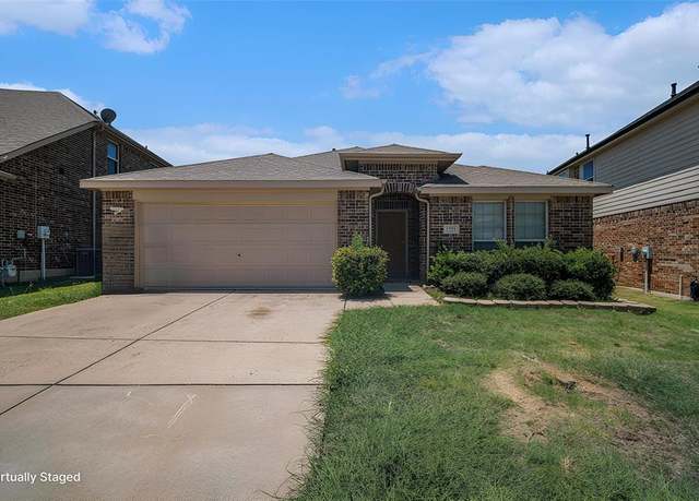 Property at 1221 Shalimar Dr, Fort Worth, TX 76131, 3 beds, 2 baths