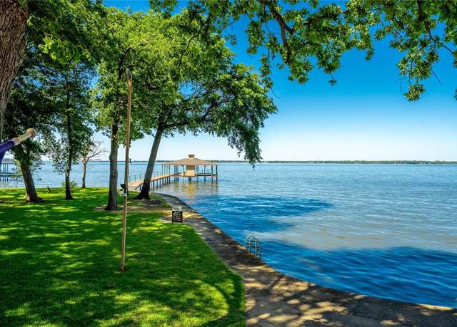 Property at 102 Brentwood Estates Dr, Trinidad, TX 75163, 3 beds, 2.5 baths