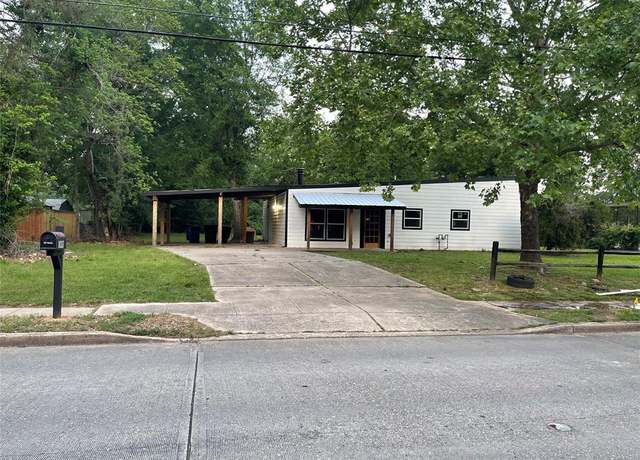 Property at 9227 Walker Rd, Shreveport, LA 71118, 3 beds, 2 baths