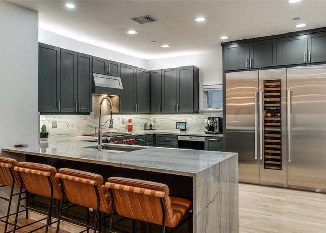 Property at 4223 Buena Vista St #2, Dallas, TX 75205, 2 beds, 2.5 baths