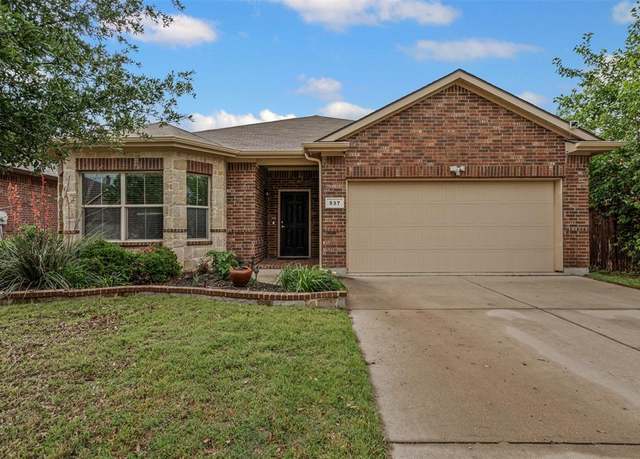 Property at 537 Vidalia Ct, Fort Worth, TX 76052, 3 beds, 2 baths