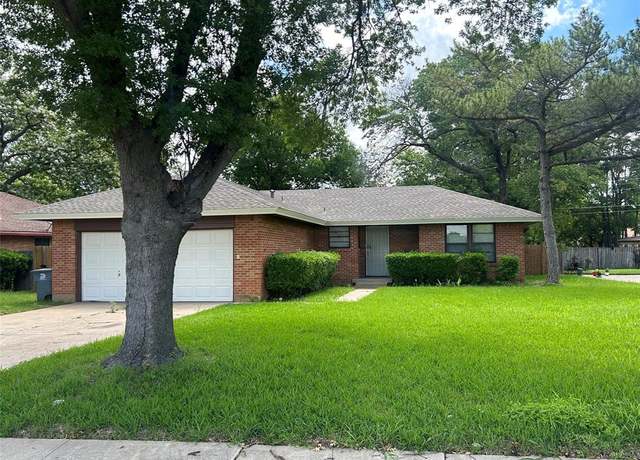Property at 5004 Haywood Pkwy, Dallas, TX 75232, 3 beds, 2 baths
