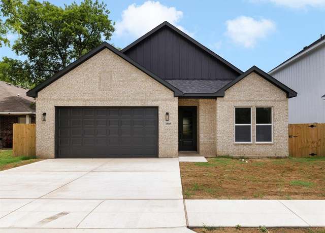 Property at 1905 Dillard St, Fort Worth, TX 76105, 3 beds, 2 baths