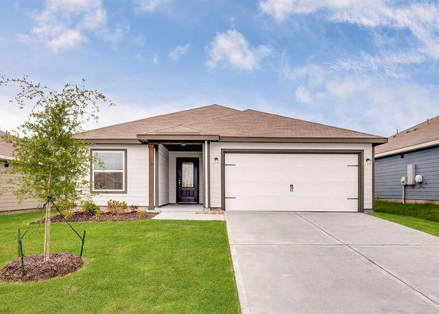 Property at 1305 Reed St, Greenville, TX 75401, 3 beds, 2 baths
