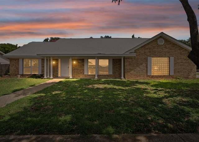 Property at 3301 Peachtree Ln, Pantego, TX 76013, 4 beds, 2 baths