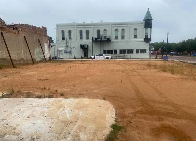 Property at 000 East Broadway, Clarksville, TX 75426