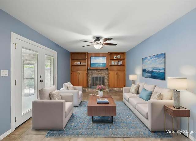 Property at 3524 Cimmaron Trl, Fort Worth, TX 76116, 3 beds, 2.5 baths
