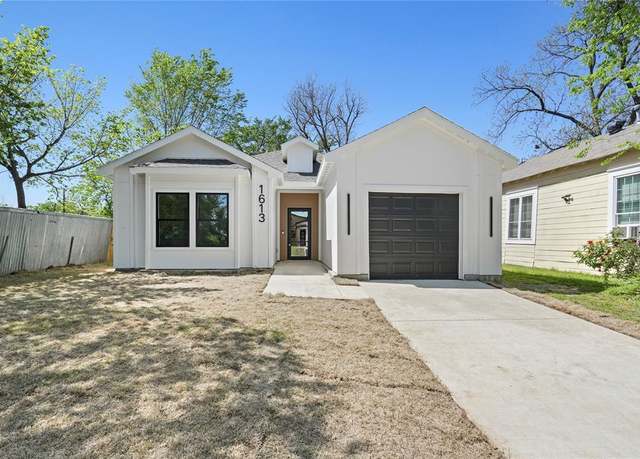 Property at 1613 Bannock Ave, Dallas, TX 75215, 3 beds, 2 baths