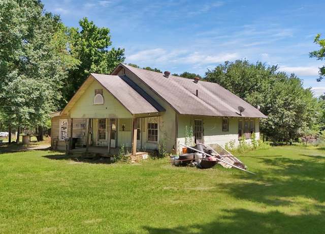 Property at W Patterson St, Grand Saline, TX 75140, 2 beds, 1 bath