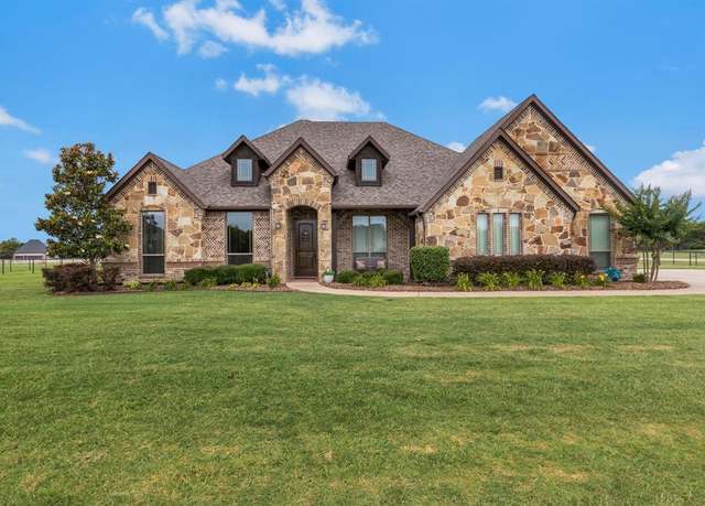 Property at 436 Highbluff Trl, Royse City, TX 75189, 3 beds, 3 baths