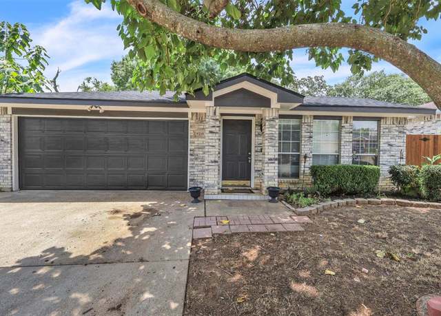 Property at 9219 Crimnson Ct, Dallas, TX 75217, 3 beds, 2 baths