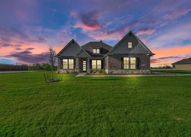 Property at 3909 Old Springtown Rd, Weatherford, TX 76082, 4 beds, 3 baths