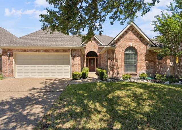 Property at 126 Muirfield Dr, Willow Park, TX 76008, 3 beds, 2.5 baths