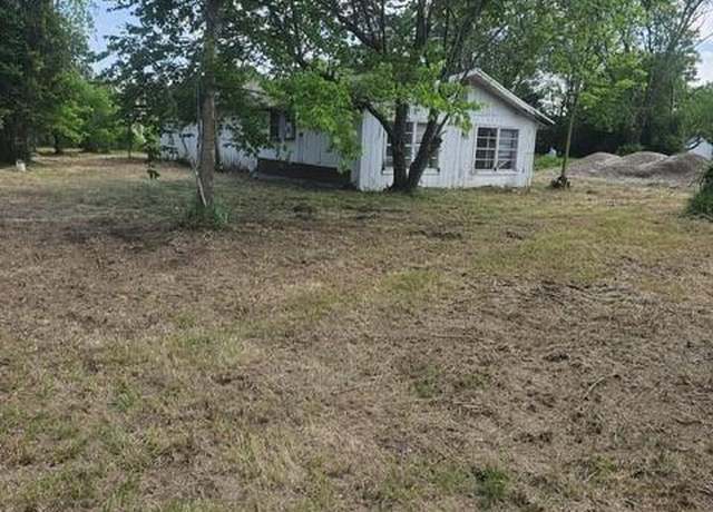 Property at 1726 County Road 279, Post Oak Bend, TX 75142, 2 beds, 1 bath